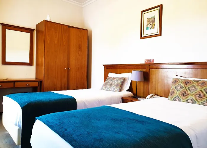 Ninho Do Falcao 2* Cabecas