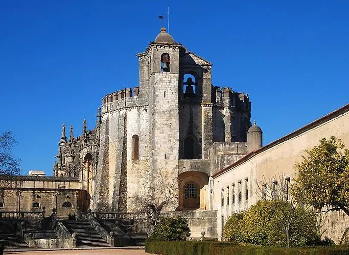 Ninho Do Falcao Hotel