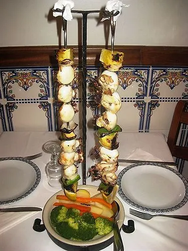 Ninho Do Falcao Cabecas